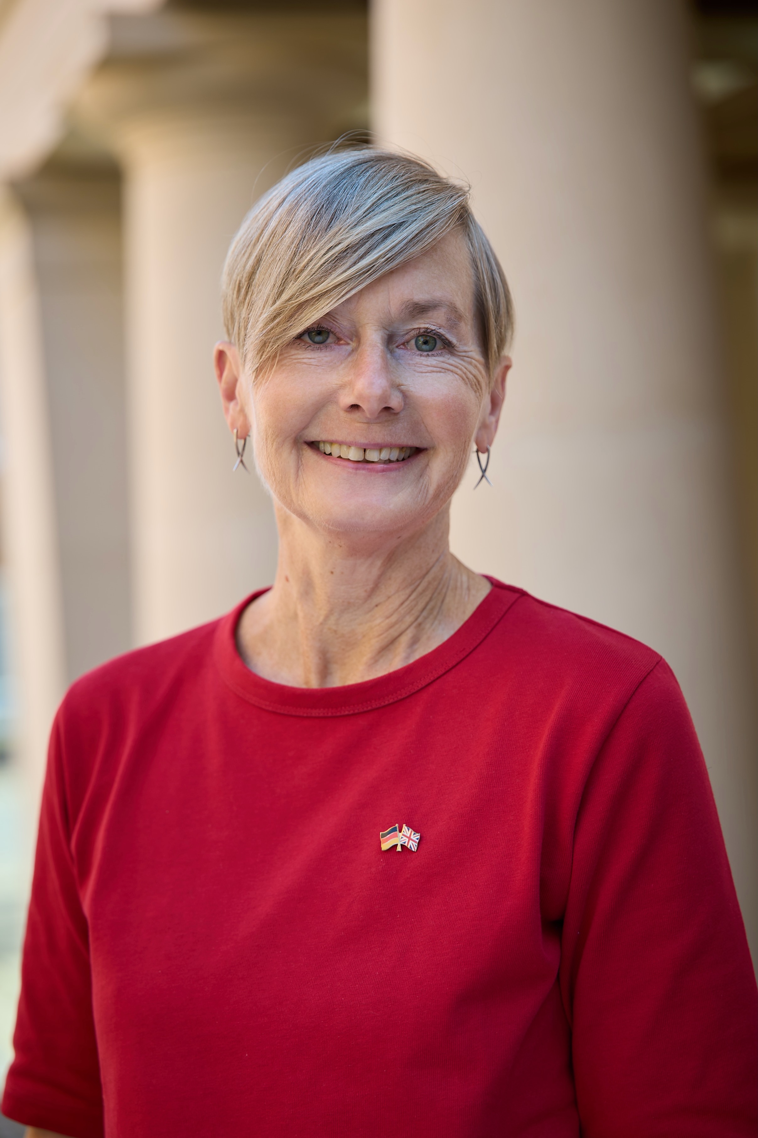 Prof Beate Kampmann